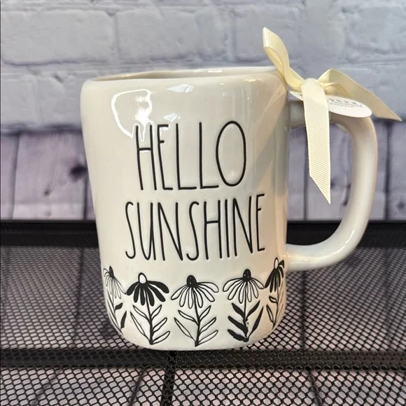 Rae Dunn “Hello Sunshine” Mug - Picture 1 of 3